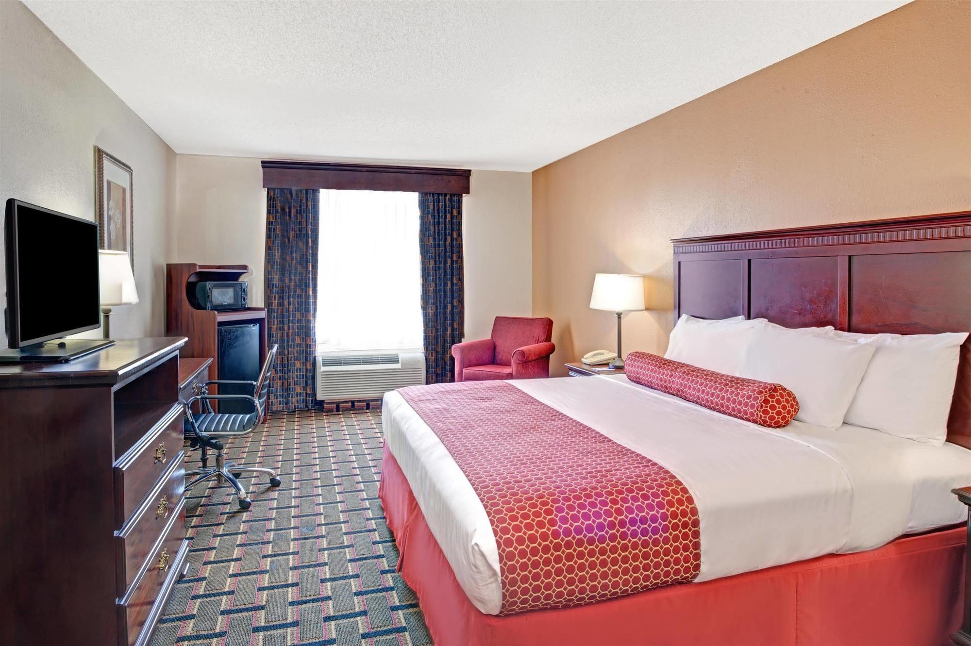 Baymont By Wyndham Kennesaw Hotel Eksteriør billede